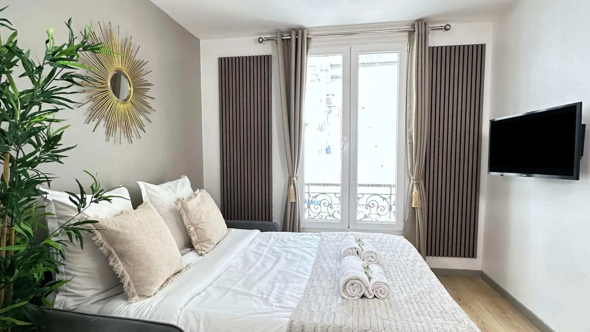 Comfortable Family Flat In Paris