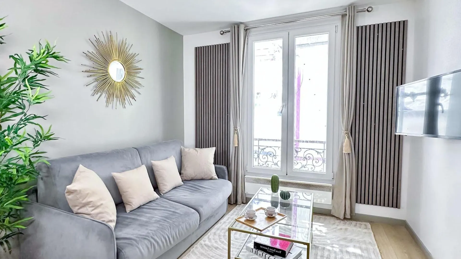 Comfortable Family Flat In Paris Apartment