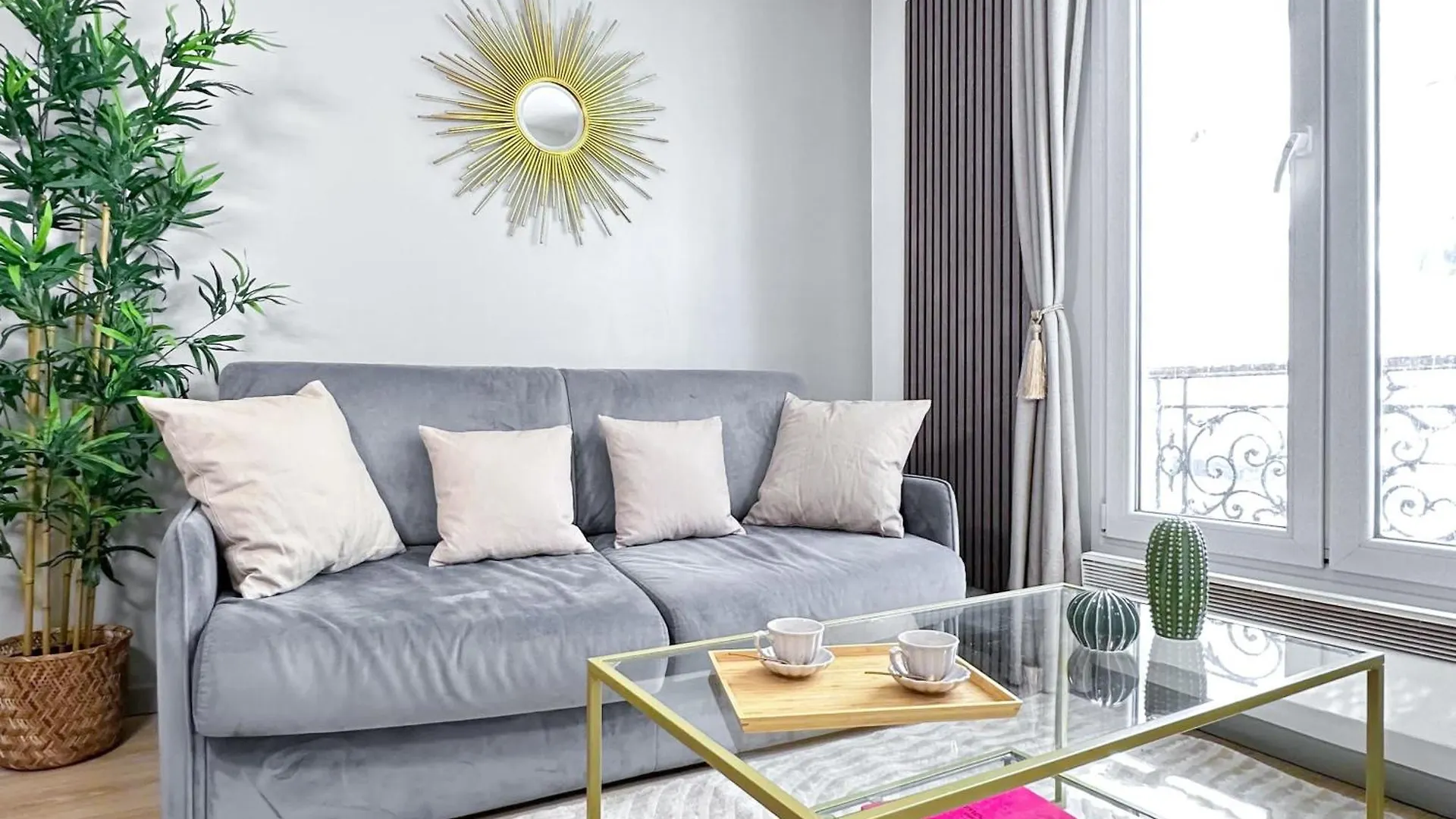 Apartment Comfortable Family Flat In Paris